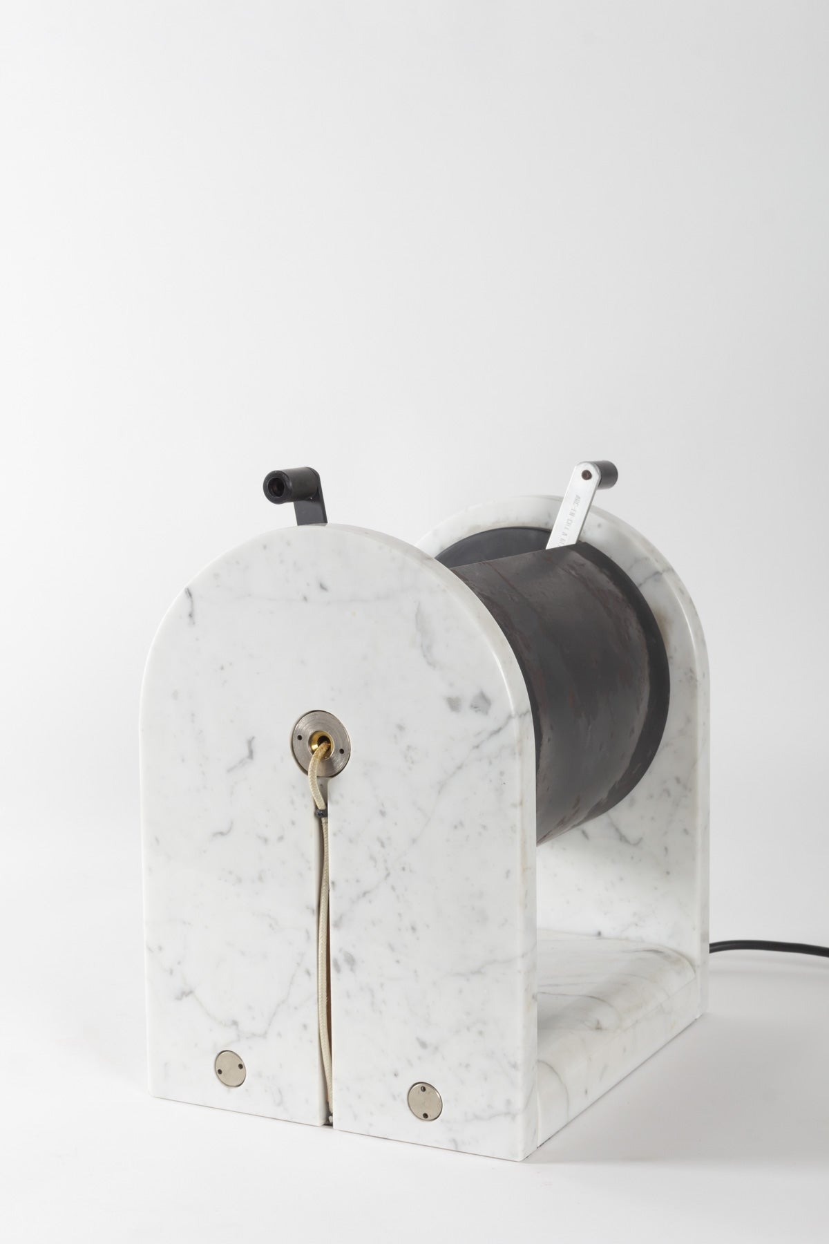 Lampe « Arc-en-ciel » d’Andrea Belossi Édition: Studio Alchimia