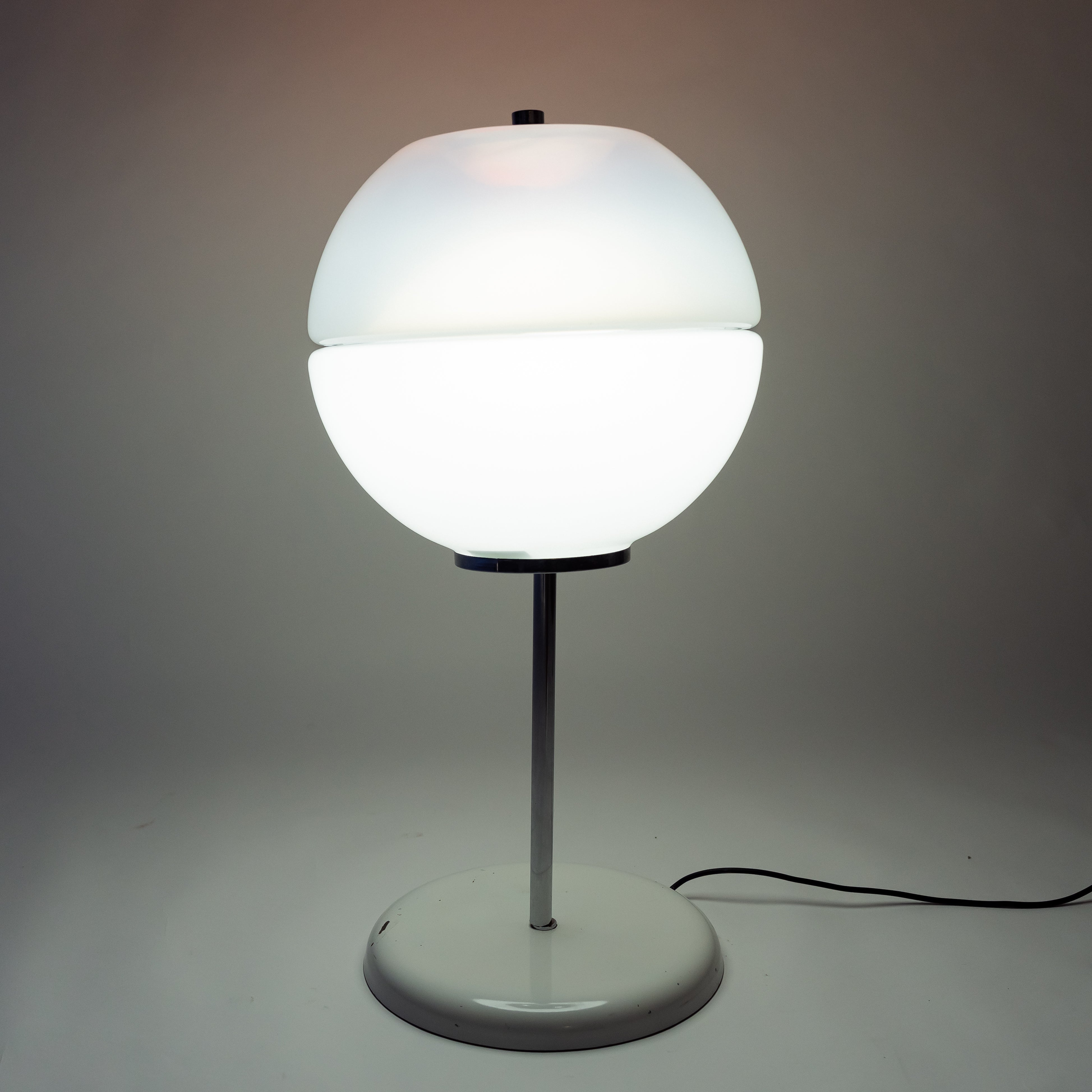 Lampe italienne en verre de Murano – vue de profil – Galerie 90
