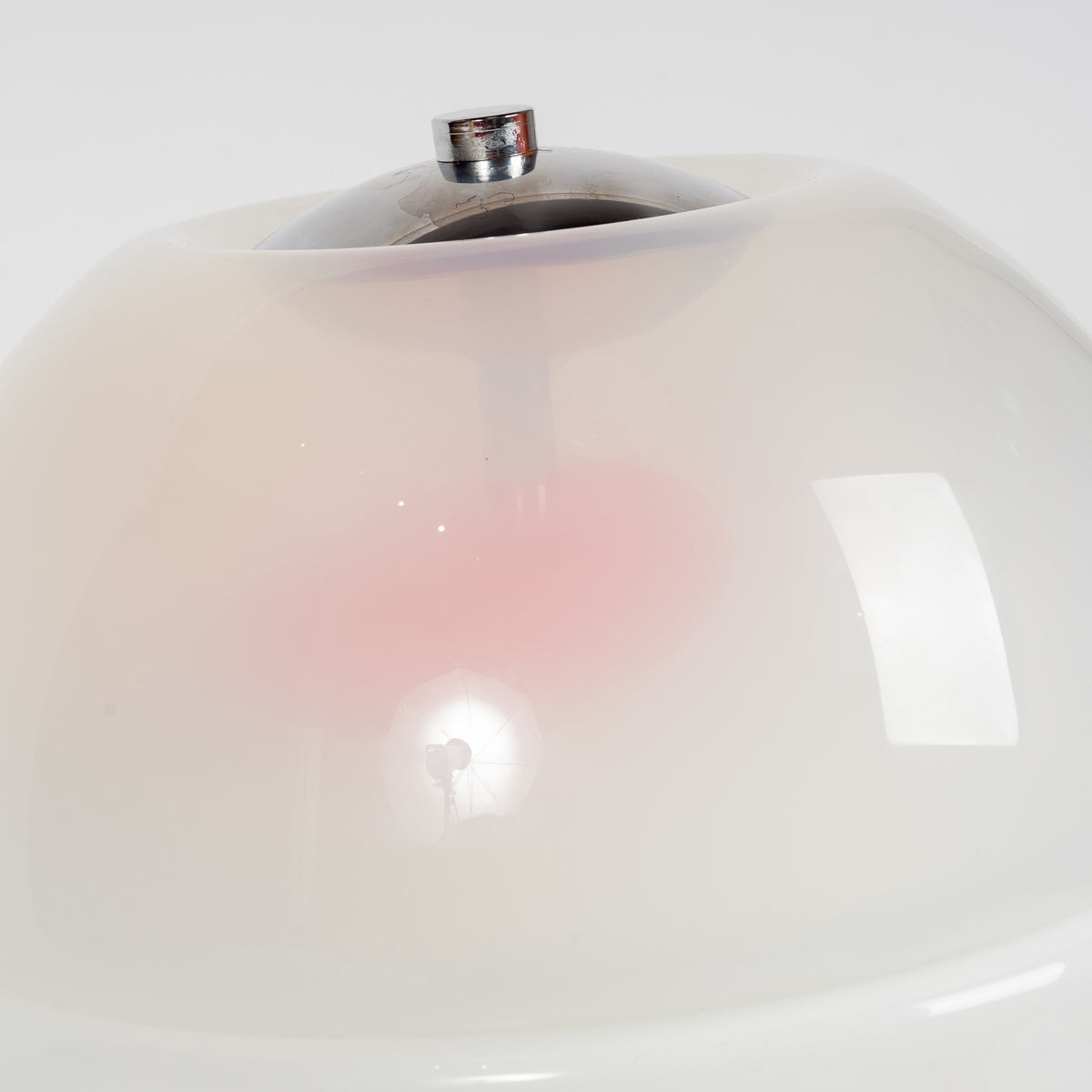 Lampe italienne en verre de Murano – détail de la griffure – Galerie 90