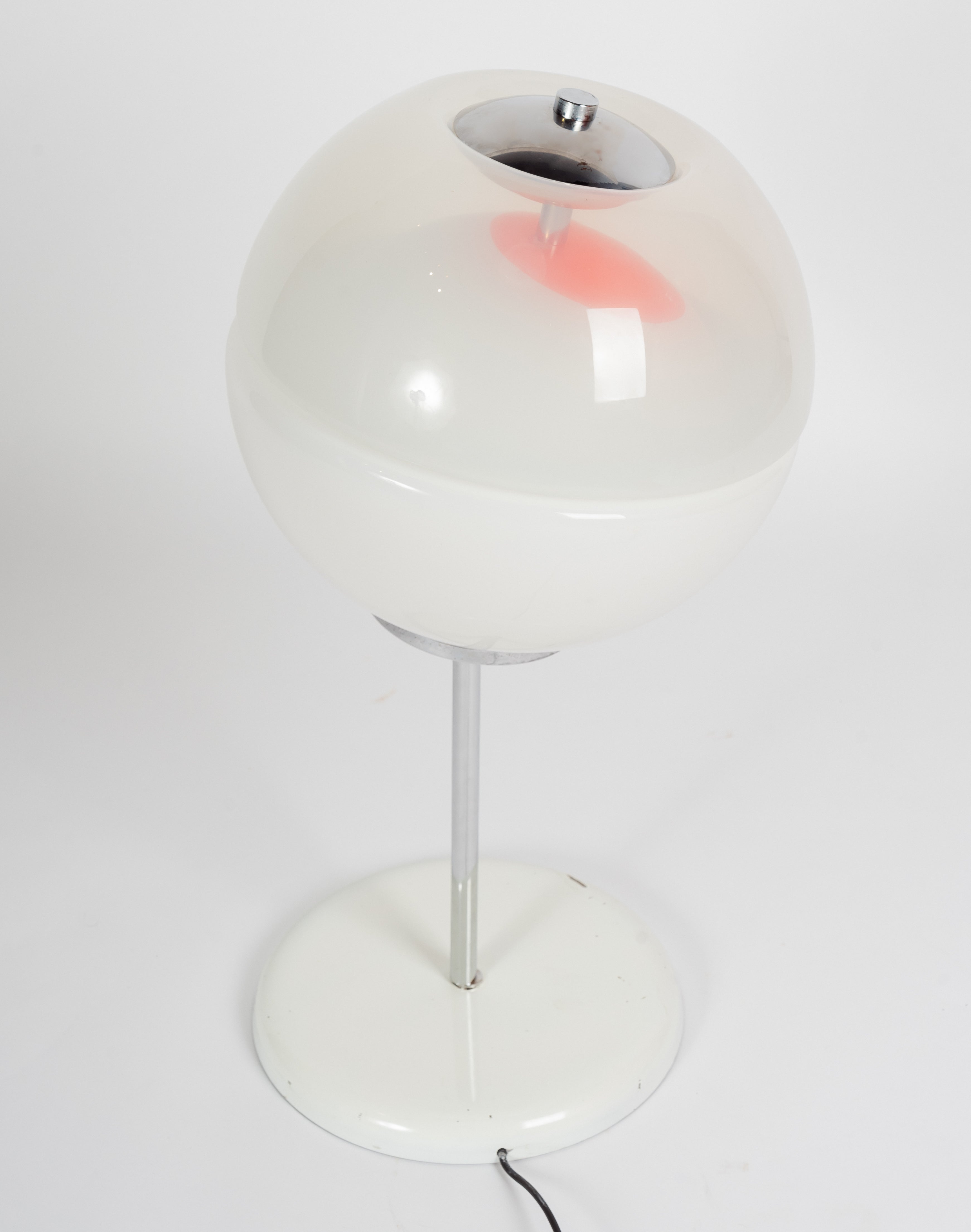 Lampe italienne en verre de Murano – vue allumée – Galerie 90