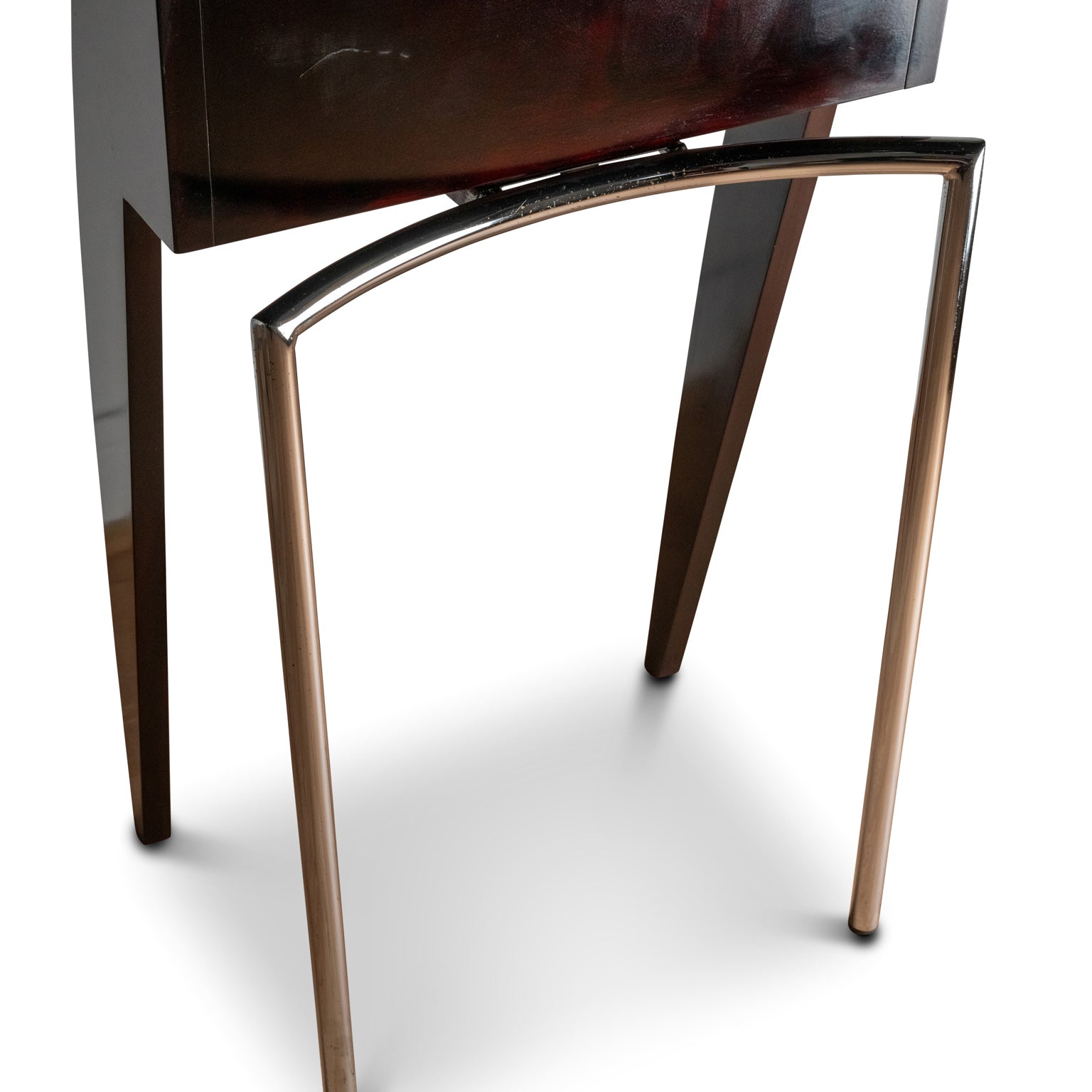 Secrétaire « Carma » de Thibault Desombres pour Transfert, 1988 – jonction du caisson et du piètement – Galerie 90