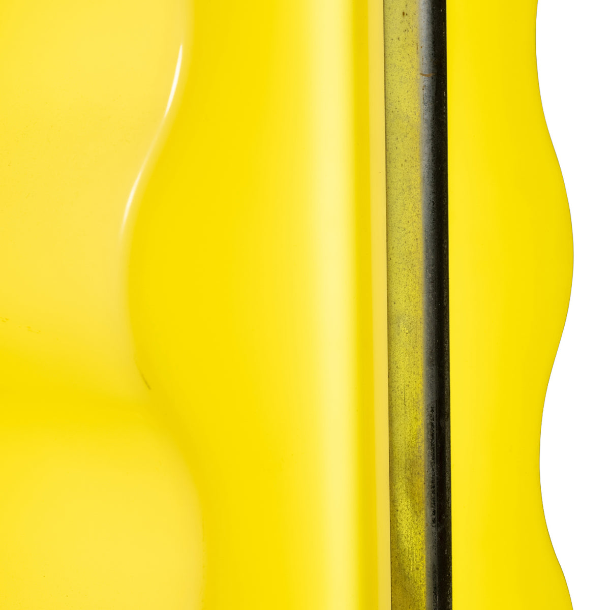 Lampadaire « Comet » d'Ettore Sottsass pour Design Centre, c.1970 – ondulation de la résine, allumée – Galerie 90