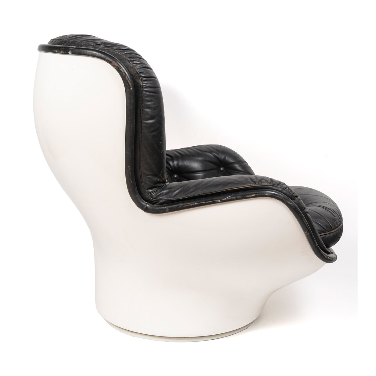 Fauteuil « Karaté » de Michel Cadestin pour Airborne, c.1970 – profil opposé – Galerie 90