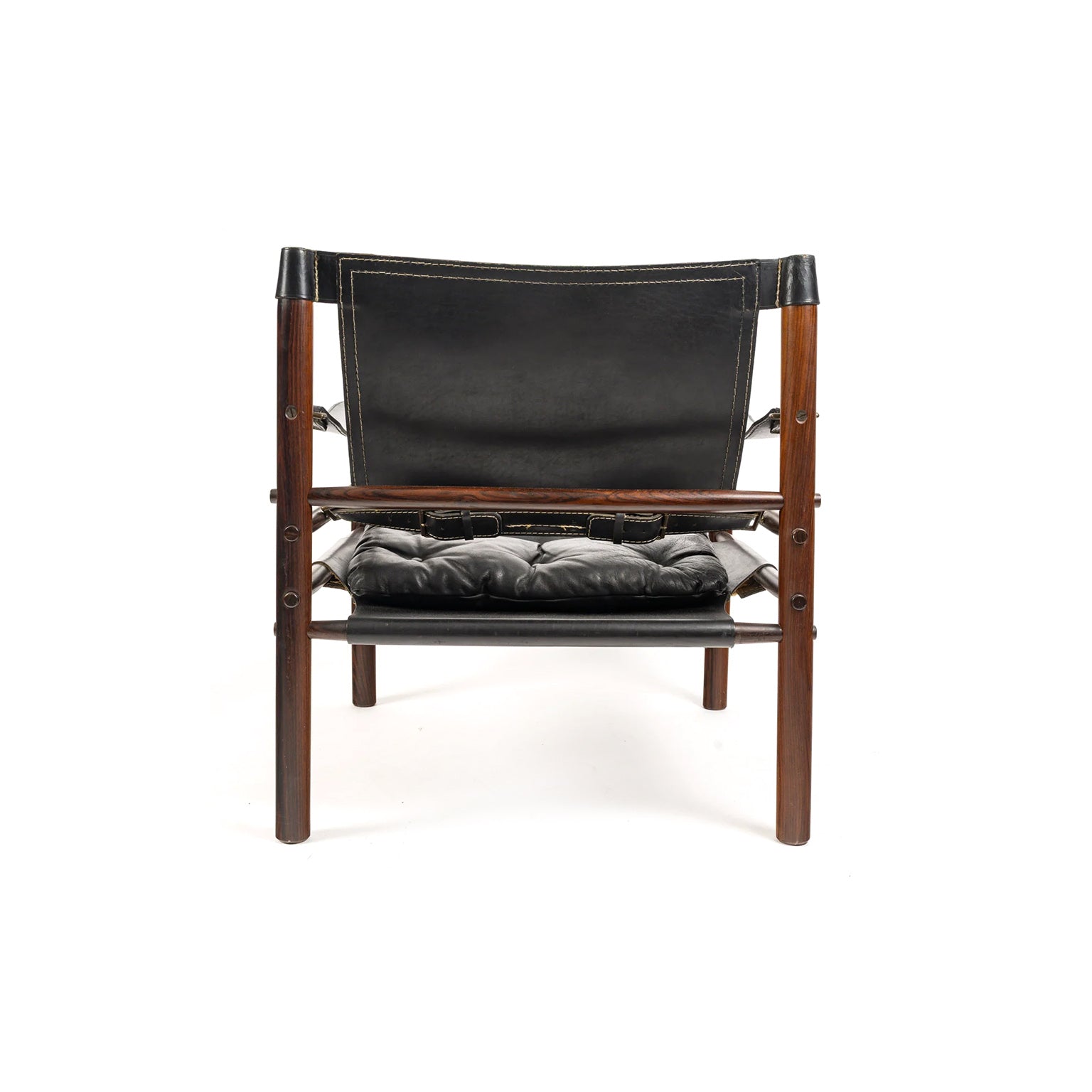 Paire de fauteuils « Sirocco » d'Arne Norell, 1960 – un fauteuil, face – Galerie 90