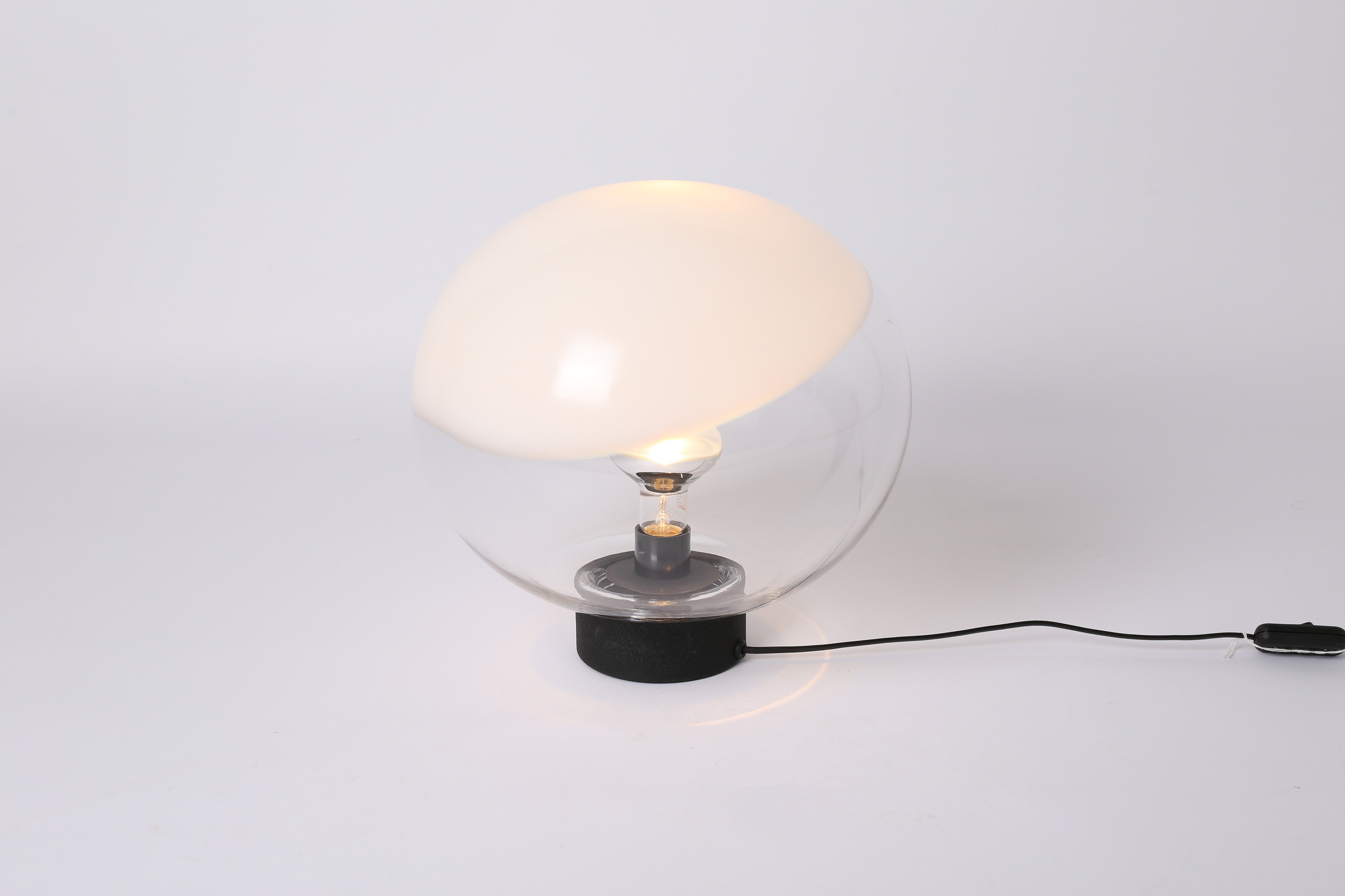 Lampe de table de Roberto Pamio pour Leucos